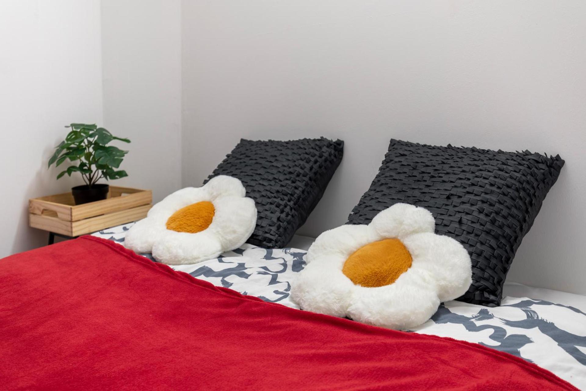 Le Theatre - Appartement Spacieux, Centre Ville & Calme มงต์เปอลิเยร์ ภายนอก รูปภาพ