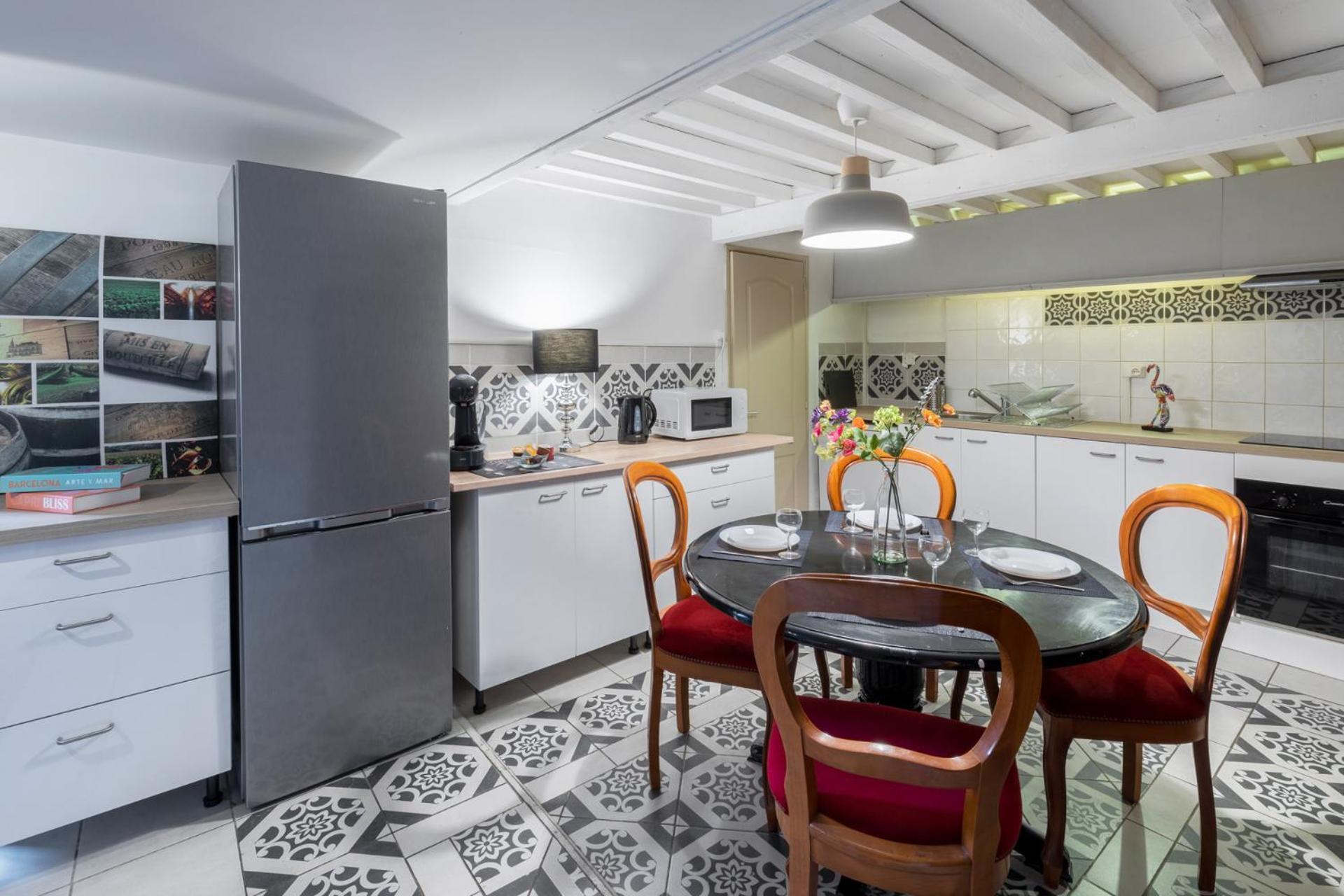 Le Theatre - Appartement Spacieux, Centre Ville & Calme มงต์เปอลิเยร์ ภายนอก รูปภาพ